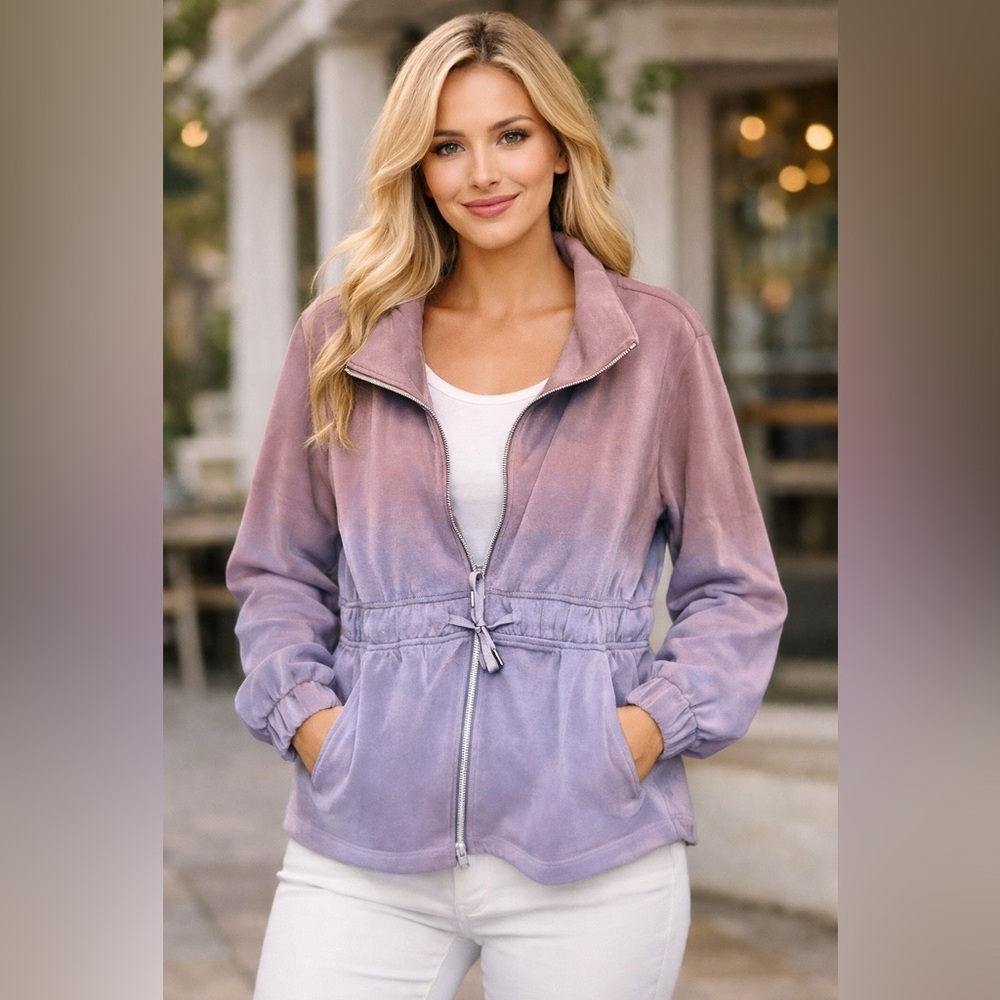 Softer than a baby’s bottom! Solid violet color - not gradient. Never worn.